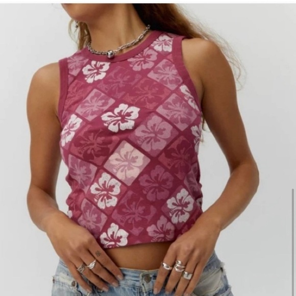 Daydreamer Pink and White Hibiscus Shrunken Tank NWT - Picture 4 of 14